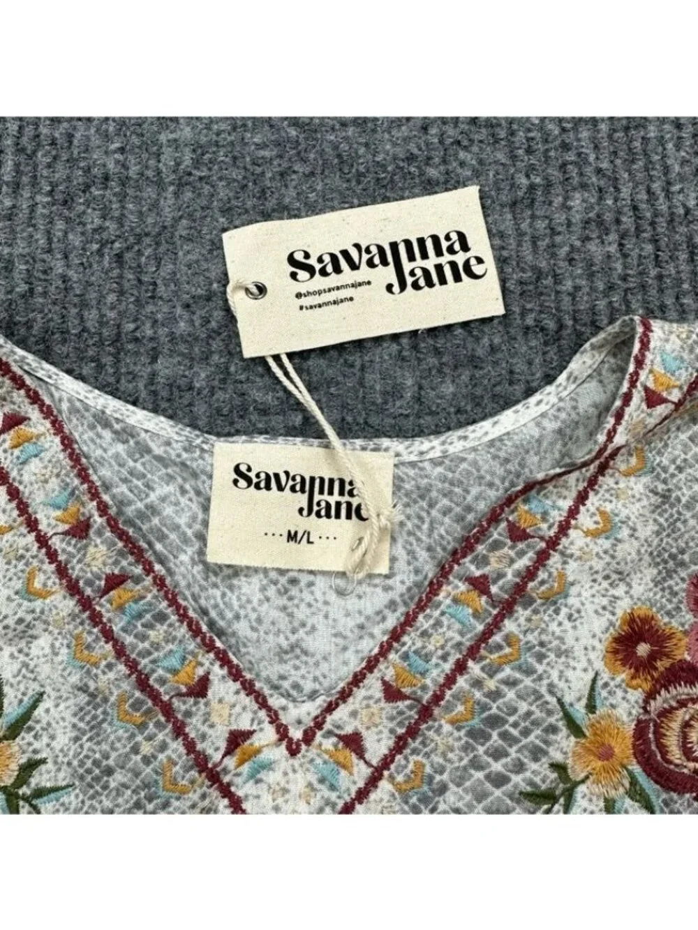 Savanna Jane Embroidered Poncho Top Boho Striped V Neck Shirt Womens Sz M/L NEW